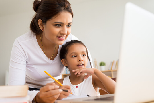 Bilingual Kids Learning Online